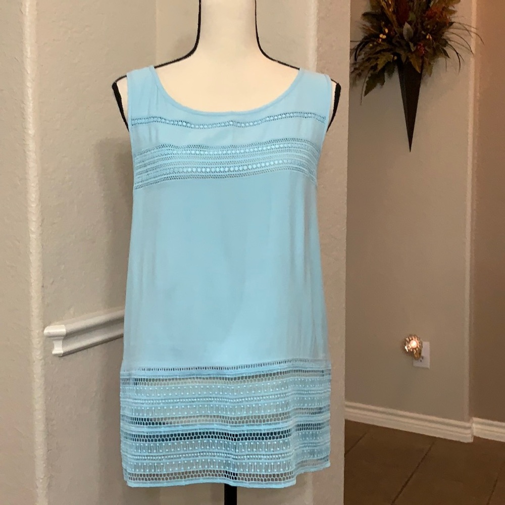 Ann Taylor light blue sleeveless top Size M
